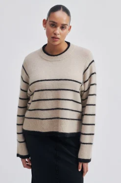 New Laila Knit O-Neck Kvinde Strik Og Cardigans
