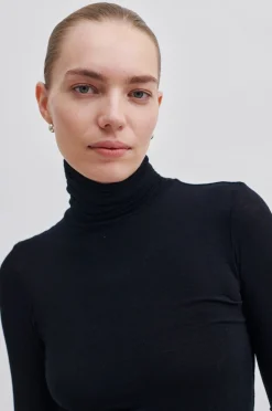 Best Matima T-Neck Tee Kvinde Toppe Og T-Shirts