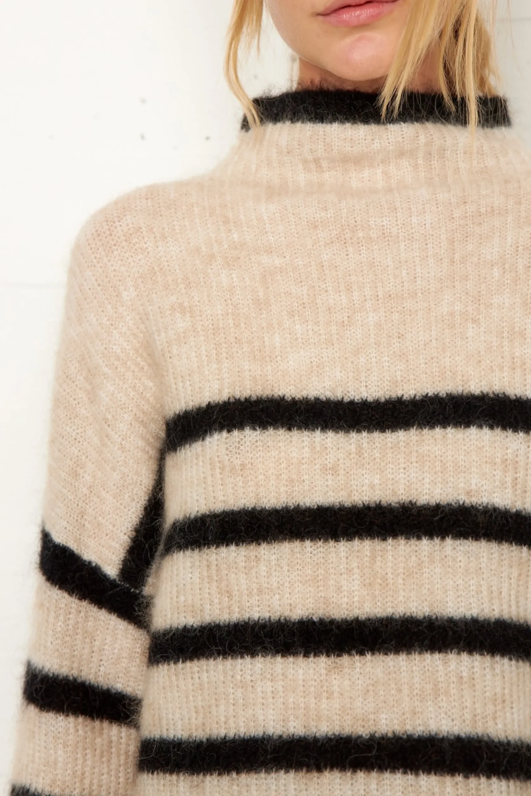 Best Ovalis Knit T-Neck Kvinde Strik Og Cardigans